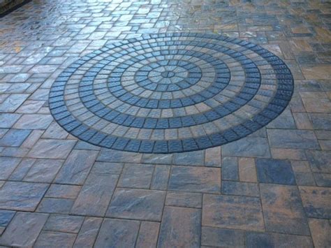 This Beautiful Circle Pattern Kit By Cambridge Pavingstones Was