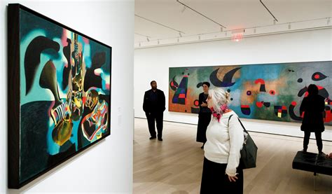 el museo de arte moderno de nueva york inaugurará una exhibición del pintor español joan miró