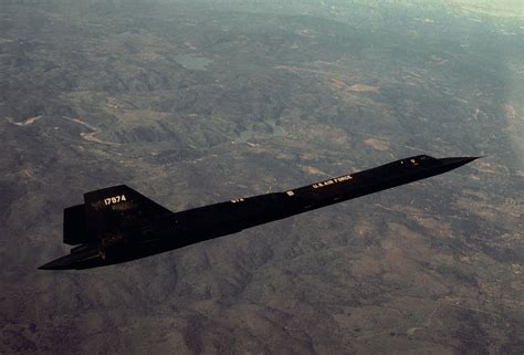 Usaf Retro Photo Of The Day An Sr 71 Blackbird From The 9th Strategic