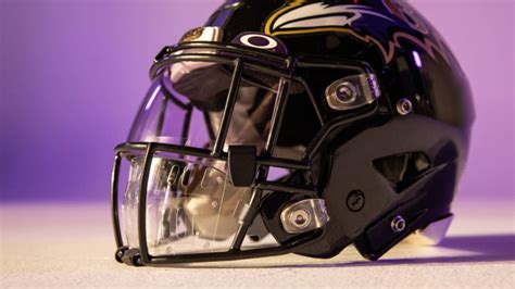 Nfl Partners With Oakley To Develop Innovative Mouth Shield Technology