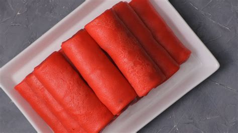 It's no joke, red velvet pancakes was food republic's most popular recipe of 2011. Resep Kue Dadar Red Velvet - YouTube