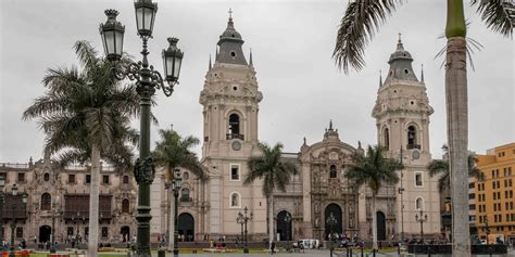 Either method of proof is fine: Naturskjønn bytur i Lima | Peru | Hurtigruten