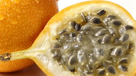 8 Different Types Of Passion Fruits With Images Asian Recipe