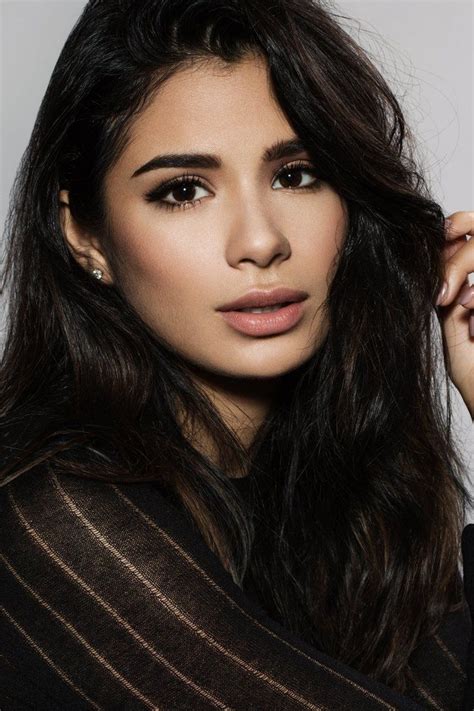 What S A Better Word For Stunning Because That S What Oitnb S Diane Guerrero Is In These Photos