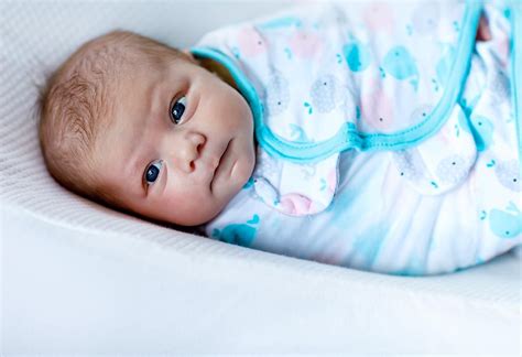🎖 Bebé Llorando Mientras Duerme Causas Y Formas De Calmar