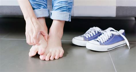 Peeling Feet Causes And Treatments According To Experts Ph