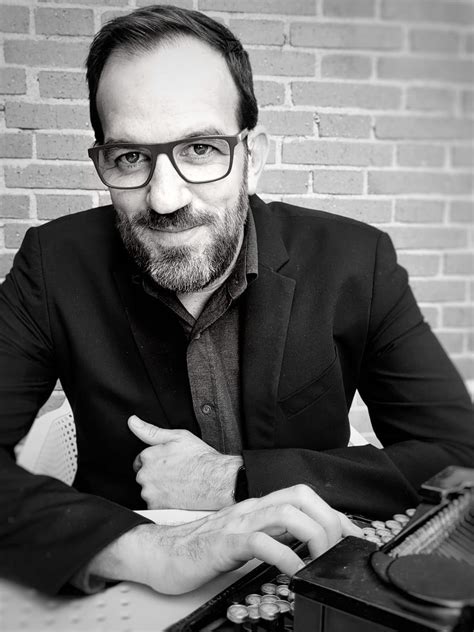 Novela | ¿Qué harías si pudieras viajar en el tiempo a cambio de 83