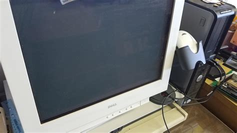 Look At This Old Dell Flatscreen CRT R Vintagecomputing
