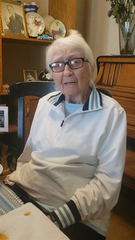 My 92 Year Old Mom’s Reaction After She Read About A Tiktok Ban R Funny