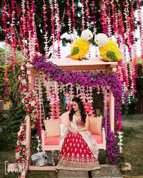 15 Vibrant Jhoola Swing Decor Ideas To Beautify Your Mehndi Ceremony