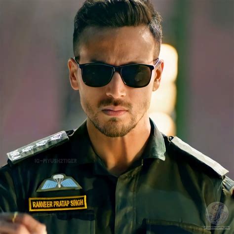 Details More Than 136 Baaghi 2 Movie Hairstyle Super Hot Camera Edu Vn