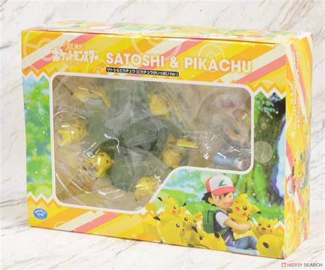 Gem Series Pokemon Ash Ketchum And Pikachu Crowd Of Pikachum Ver