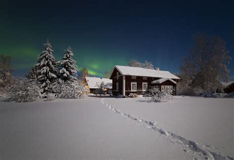 Winter Snow Night Star Northern Lights House Hd Wallpaper