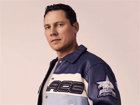 Tiësto Unveils Anthemic New Single The Business Oz Edm Electronic