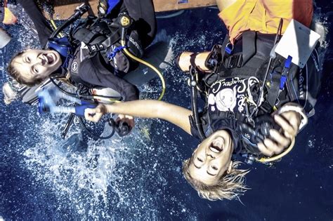 How Much Do You Get Paid In A Scuba Diving Job