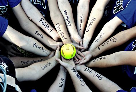 Your resource to get inspired, discover, and connect with designers worldwide. Softball Wallpapers HD | PixelsTalk.Net