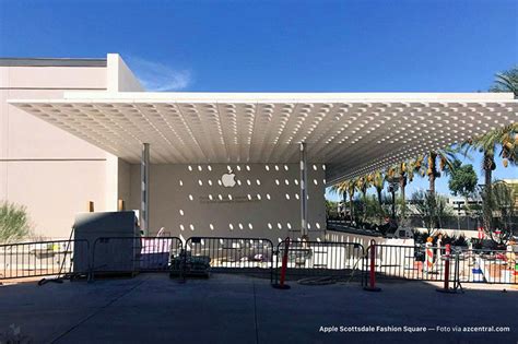 Visit the apple store to shop for mac, iphone, ipad, apple watch, and more. Five Apple Stores to Reopen This Saturday With Modernized ...