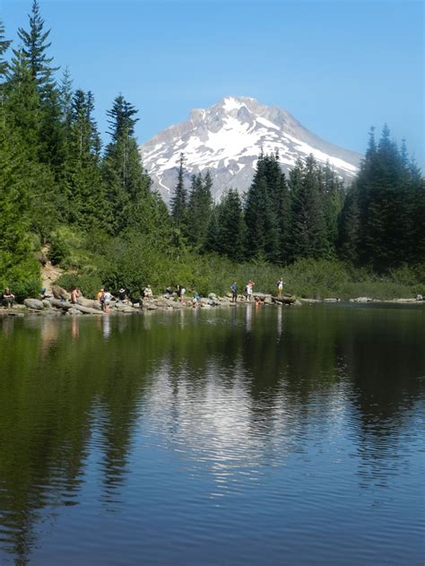 Mirror Lake Oregon Scenic Photos Places To Visit Scenic