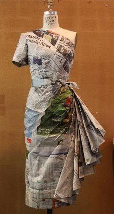 Costumes Made With Recycled Material Upcycle Art Vestidos De Papel