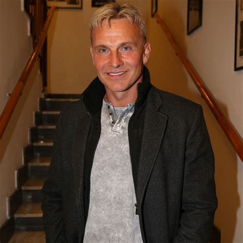 I am told by my clients that a lot of people see similarities between me and barbie's partner ken, which seems to be appealing. Plastická chirurgie Maxa: Co je na zpěvákovi ještě ...