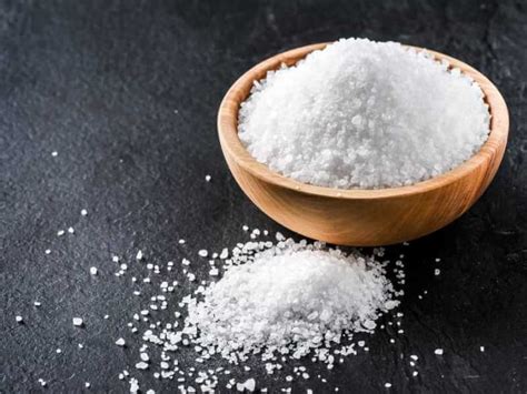 Usahakan untuk mengonsumsi kurang dari 2.300 mg natrium setiap harinya. Bahaya Kurang Atau Terlebih Garam Dalam Badan Yang Ramai ...