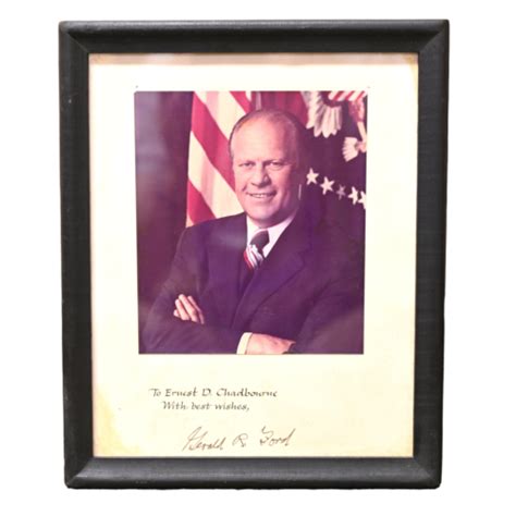 38TH US PRESIDENT GERALD FORD SIGNED PHOTOGRAPH POLITICAL AUTOGRAPH