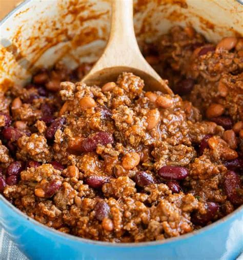 Something i used (maybe the chili powder) gave this a surprising kick, which my husband loved, but the pioneer woman cooks: The Pioneer Woman Chili - The Cozy Cook