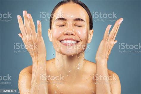 Woman Washing Up Her Face Stock Photo Download Image Now Human Face