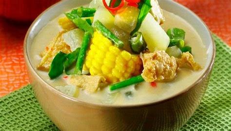Ditambah dengan ikan asin dan sambal akan menambah kenikmatan. Cara Membuat Resep Makanan Khas Indonesia Sayur Lodeh Cabe ...