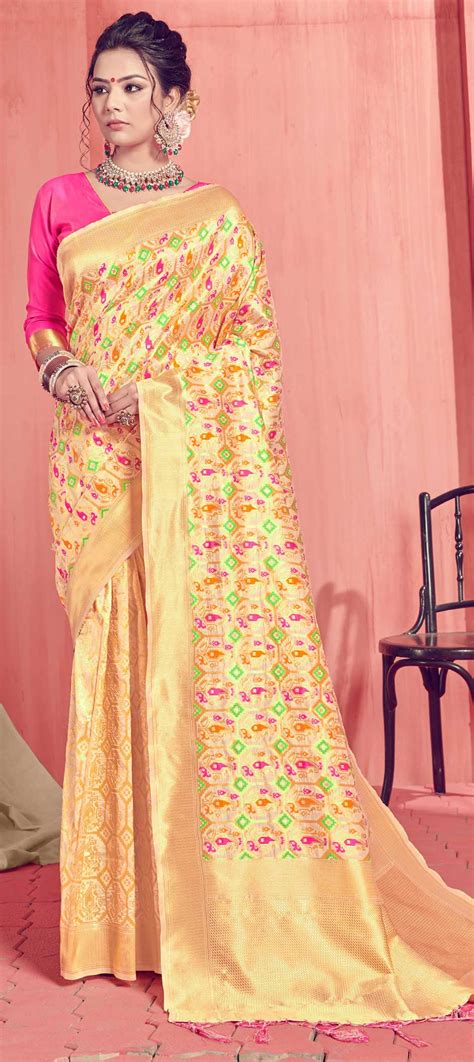 Traditional Gold Color Art Silk Silk Fabric Saree 1608894