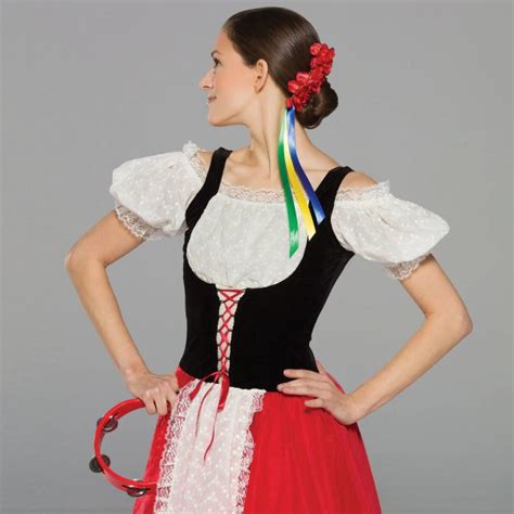 What Is The Name Of The Traditional Italian Dress Dresses Images 2022
