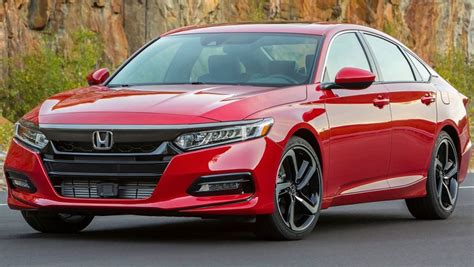What features in the 2020 honda accord are most important? Honda Accord 2020 confirmed for Australia with hybrid ...