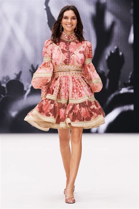 Zimmerman Thu 2021: Đã đến lúc thời trang vui tươi trở lại!