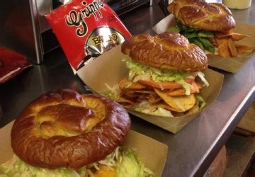 Top 14 Cincinnati Places to Eat Late-Night | Cincinnati Refined