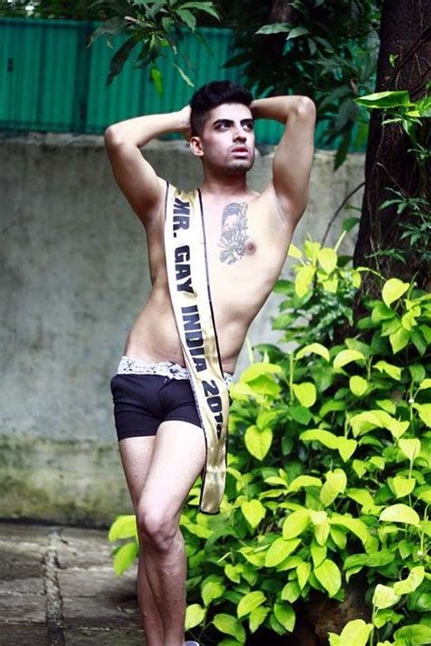 Omg This Popular ‘bigg Boss’ Gay Contestant Wants “sidharth Malhotra Wrapped In A Box” As His B