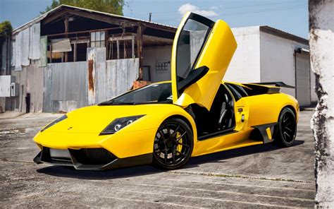 36 Yellow Lamborghini Murcielago Wallpaper