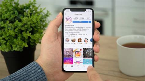 Penyebab Instagram Keluar Sendiri di Iphone, Kok Bisa?