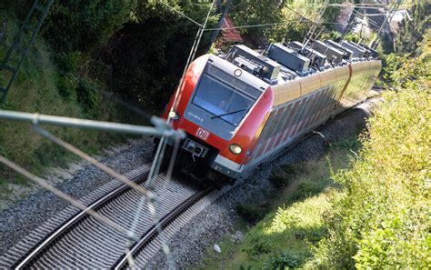 München Sex In Der S Bahn Führt Zu Verspätungen Nachrichten Aus Bayern Allgäuer Zeitung