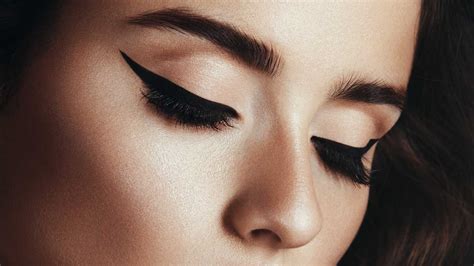 Common Eyeliner Mistakes And How To Fix Them