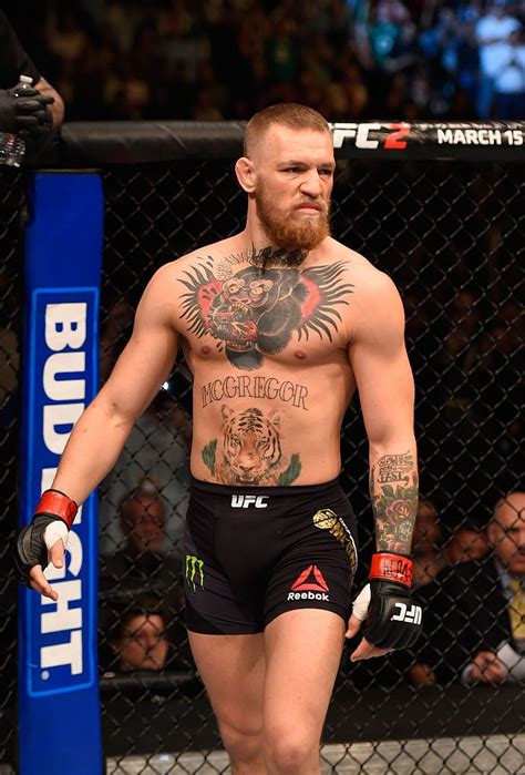 Conor Mcgregor Of Ireland Prepares To Face Nate Diaz In Their Conor Mcgregor Ufc Conor