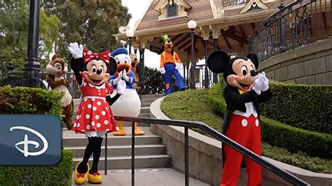 Disney Cast Members Honored For 50 And 55 Years Of Service Disneyland
