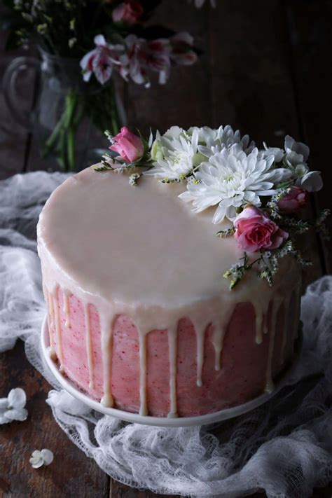 Perfect vanilla cake with vanilla italian meringue buttercream. 24 Homemade Wedding Cake Recipes - Simple, Healthy ...