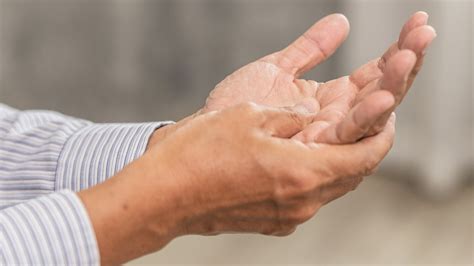 Arthrose In Fingern Und H Nden Schmerzen Richtig Behandeln Ndr De Ratgeber Gesundheit