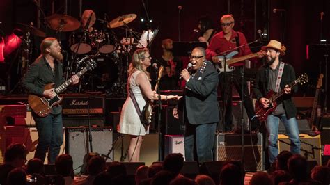 Love Rocks Nyc All Star Benefit Concert At Beacon Theatre Review