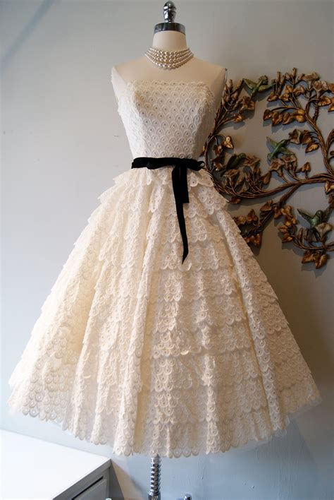 1000 x 1291 jpeg 329 кб. vintage wedding dress bridal gown inspiration from Etsy ...