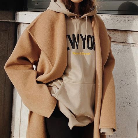 12 Chic Hoodie Outfits For Women For A Cool Stylish Look Style By Savina