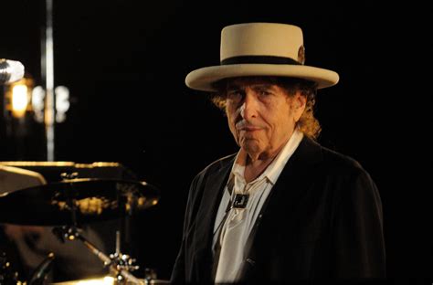 Six years later the family moved to hibbing. October 22, 2015 - Bob Dylan - Royal Albert Hall, London ...