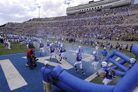 Us air force academy association of graduates. The Six College Football Games Coloradans Shouldn't Miss ...