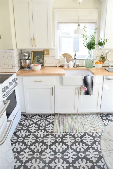 Kitchen Floor Tile Ideas Best Kitchen Flooring Ideas 2017