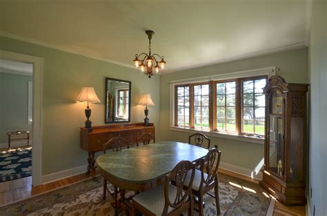 Chances are you'll want to host holiday festivities at your beach home, so choose a large dining room table with seating for 8 to 12 people so. Weddings